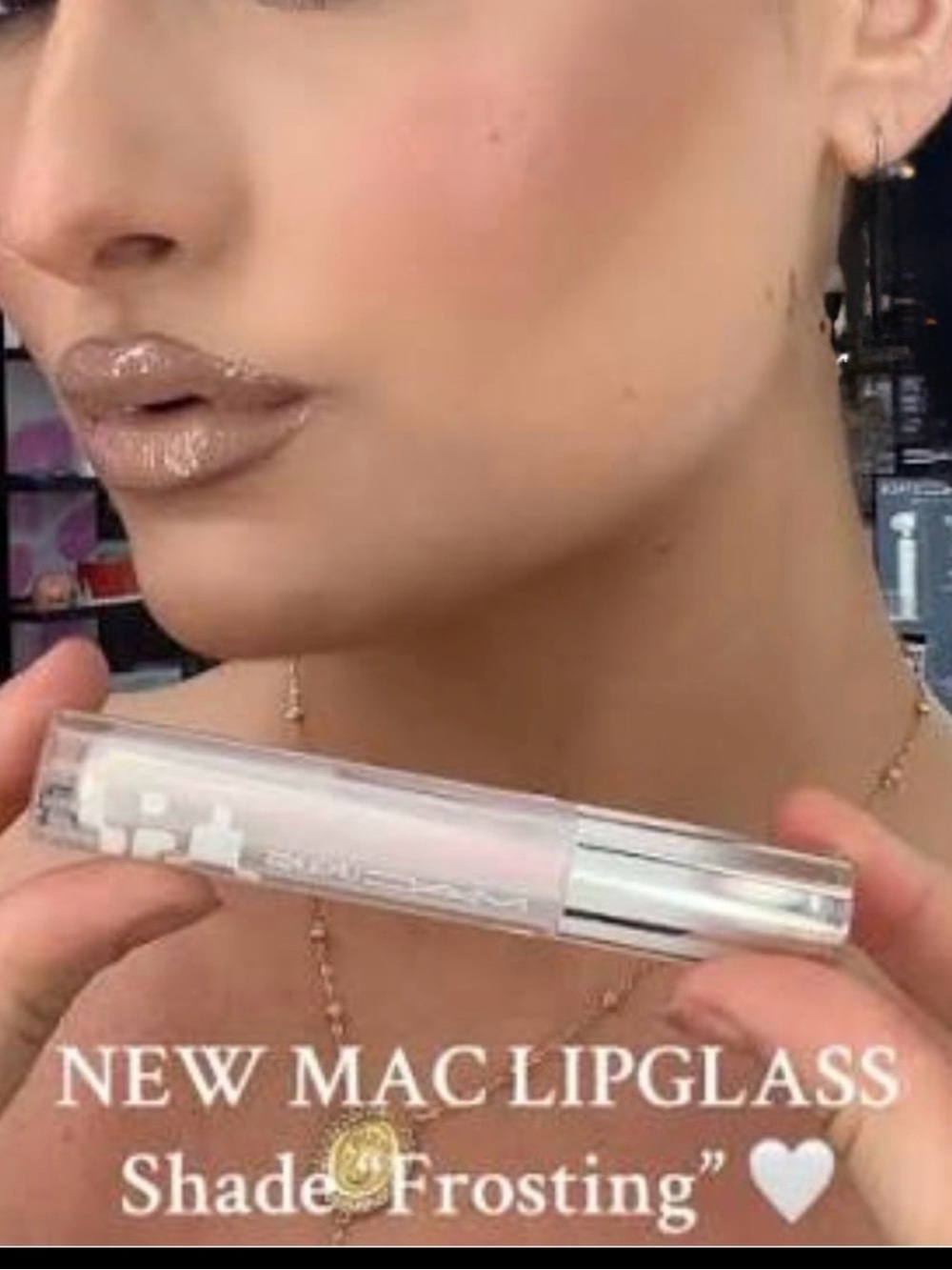 MAC Cosmetics Lipglass 221 Frosting